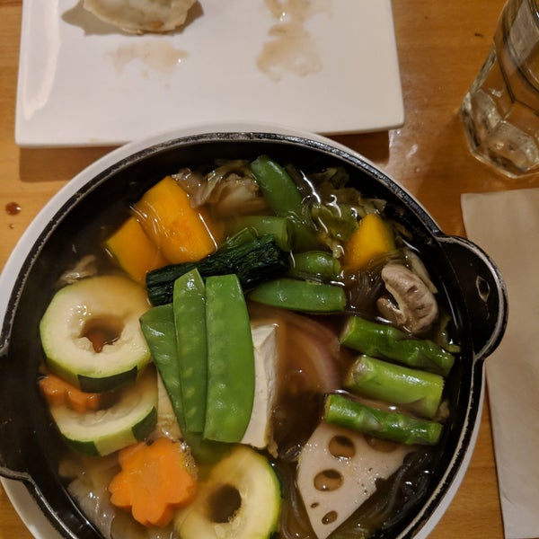 Das Foto wurde bei Cha-Ya Vegetarian Japanese Restaurant von Alice am 3/26/2019 aufgenommen