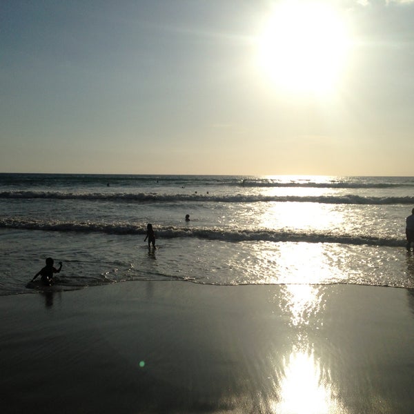 Das Foto wurde bei Endless Summer &amp; Surf Cafè von Manny R. am 11/1/2013 aufgenommen