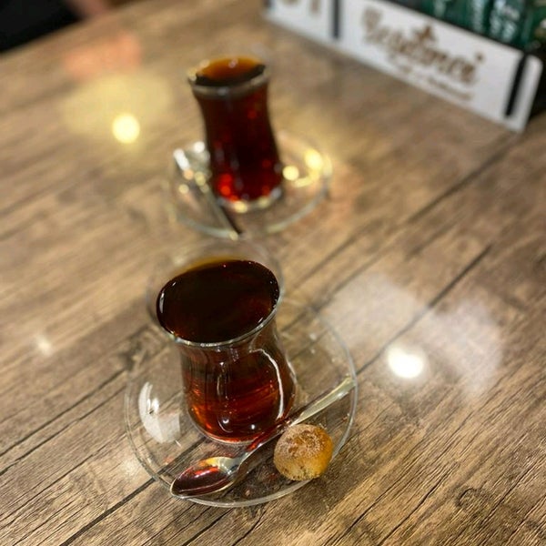 Photo taken at Yeşilinci Cafe &amp; Restaurant by Emine Ö. on 10/25/2021