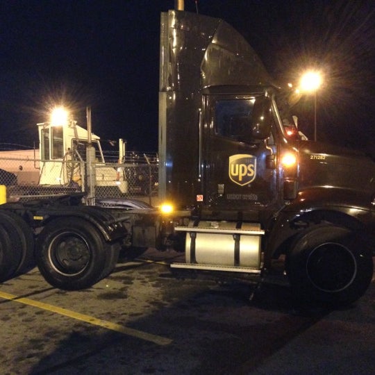 UPS Customer Center Roanoke, VA