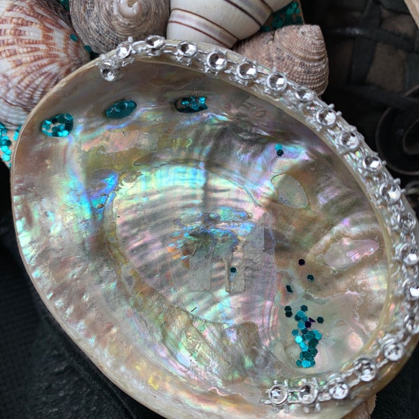 Three Notch Emporium 6 visitors