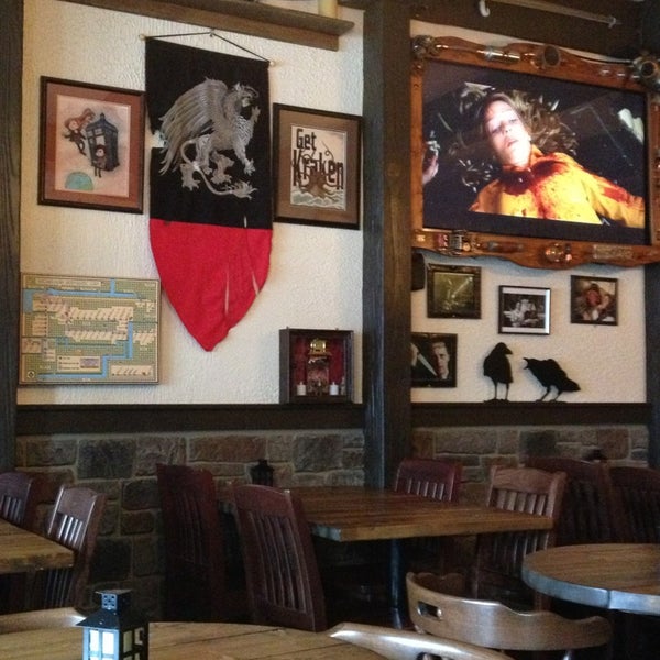 3/16/2013にLori C.がStorm Crow Tavernで撮った写真