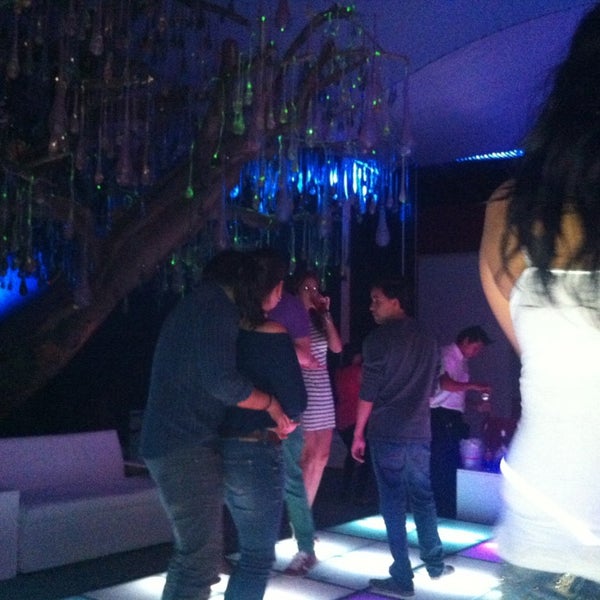 8/10/2013にUlisesがShine Luxury Nightclubで撮った写真