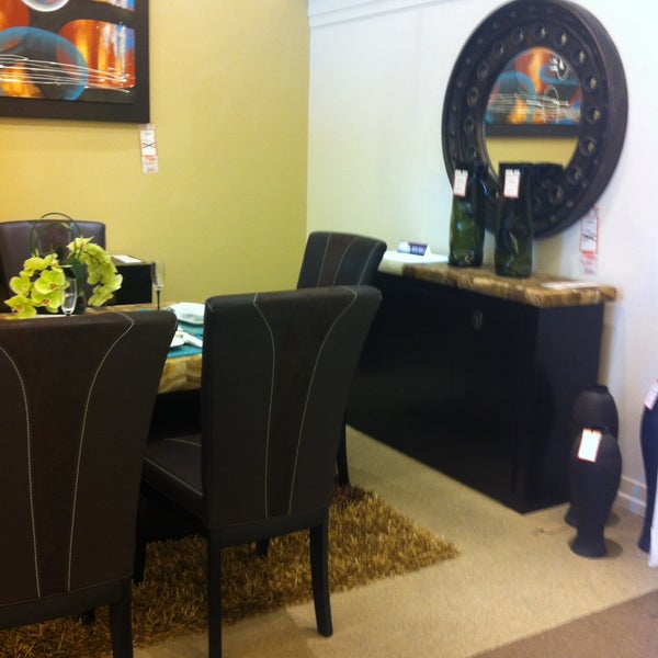 Placencia Tienda de muebles y artículos para el hogar en Querétaro