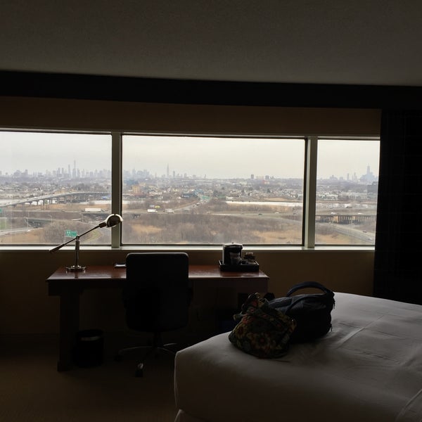 Photo taken at Hilton Meadowlands by Beth on 4/8/2015