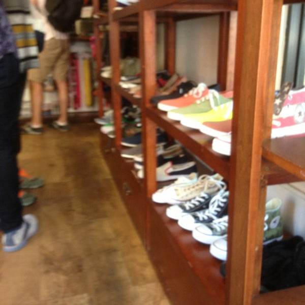 7/5/2013 tarihinde David N.ziyaretçi tarafından Shoe Market'de çekilen fotoğraf