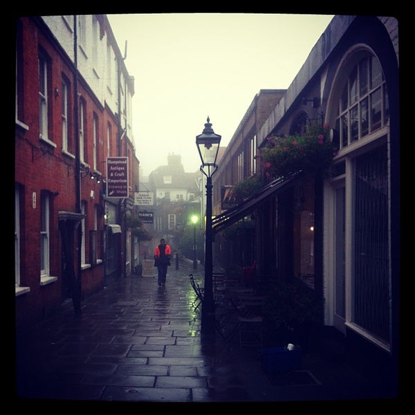 Ginger and White Café