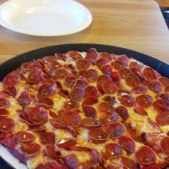 Massey's Pizza 7070 E. Main Street