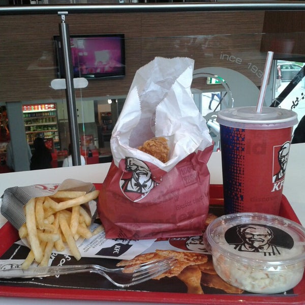 Photo taken at KFC by Anna D. on 5/18/2013