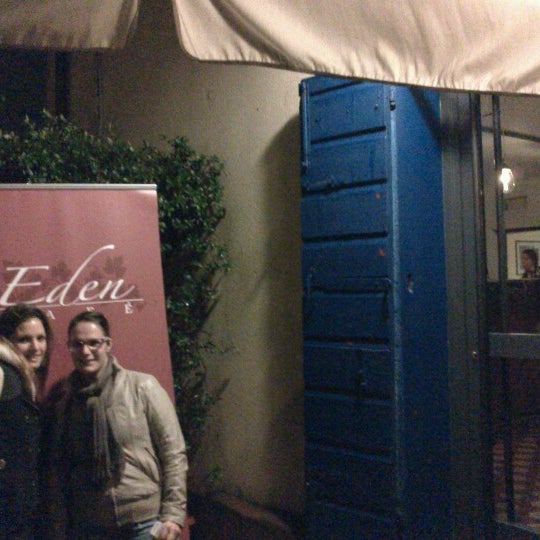 Das Foto wurde bei Eden Café von Alberto B. am 11/4/2012 aufgenommen