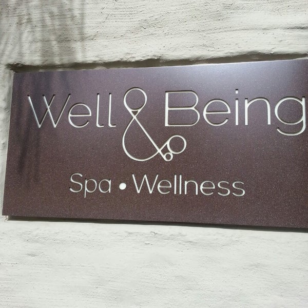 Photo taken at Well &amp; Being at Willow Steam Spa by Maya on 5/11/2014