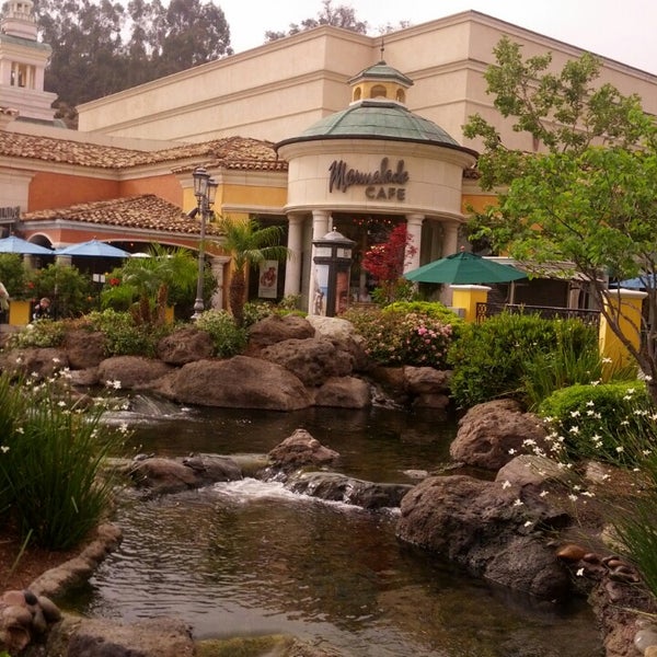 Marmalade Cafe American Restaurant in Calabasas