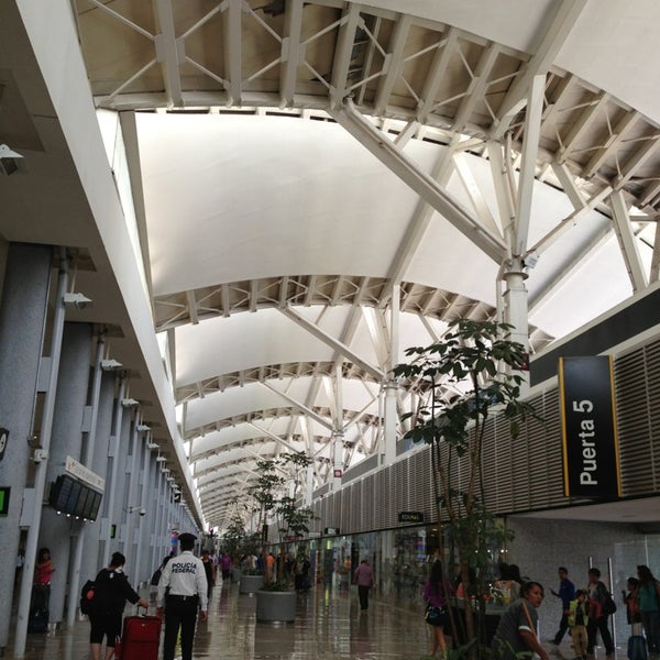 Increíble Legado Evolucionar Terminal 1 - Airport Terminal in Venustiano Carranza