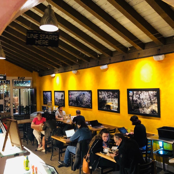 9/22/2018 tarihinde Xiao M.ziyaretçi tarafından Coupa Café'de çekilen fotoğraf
