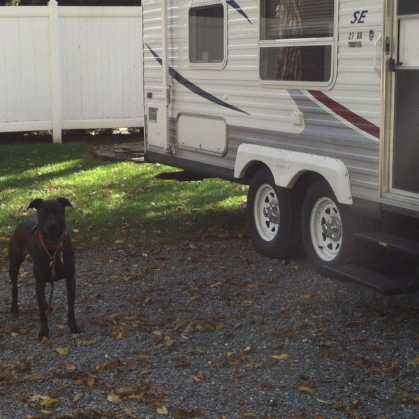 10/17/2014 tarihinde Tammy N.ziyaretçi tarafından Country Acres Campground'de çekilen fotoğraf