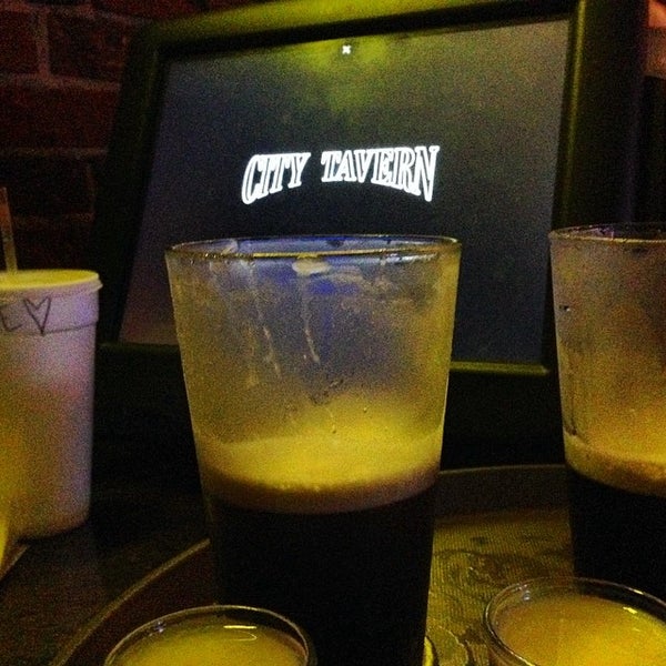 3/16/2014にB-DuffがCity Tavernで撮った写真