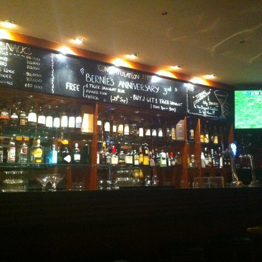 Photo taken at The Dublin Gate Irish Pub by Le D. on 10/1/2012