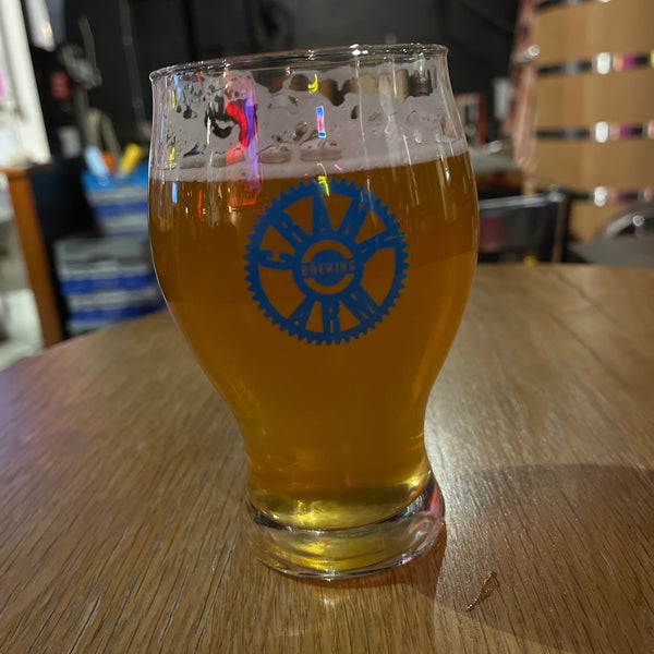 Photo taken at Crank Arm Brewing Company by Virgil M. on 4/23/2021