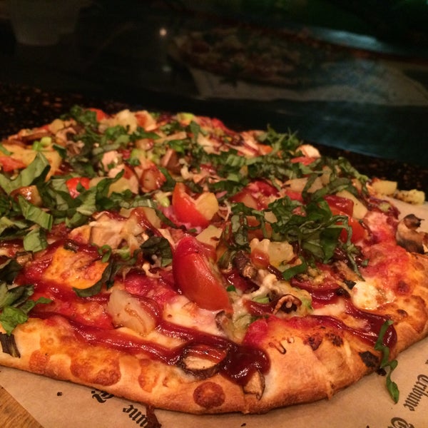 Foto tomada en The Pizza Press  por Dale C. el 7/9/2015