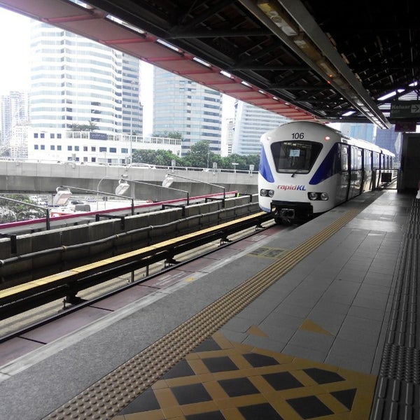 Photos at RapidKL KL Gateway-Universiti (KJ19) LRT Station - 43 