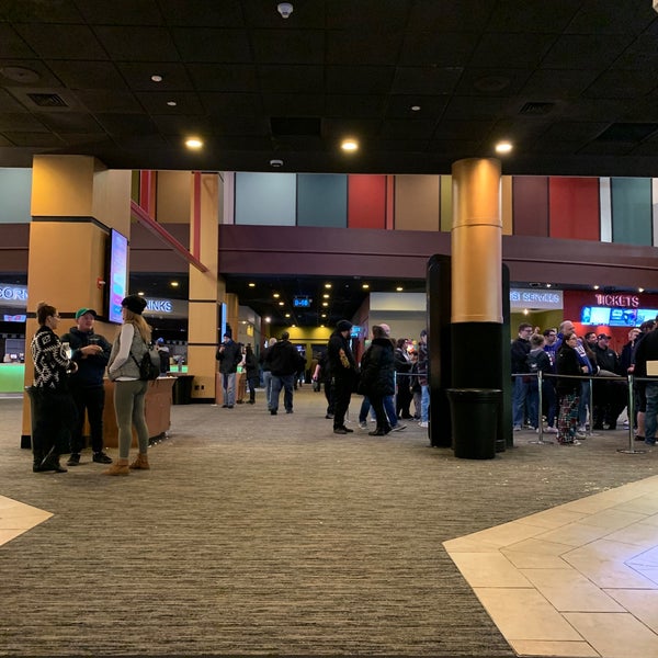 Island 16 Cinema de Lux Holtsville, NY