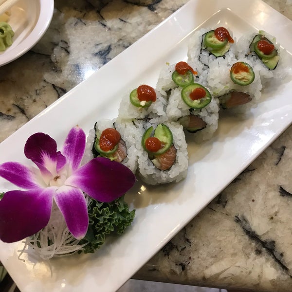 Foto diambil di Eurasia Sushi Bar &amp; Seafood oleh Martin G. pada 1/17/2019