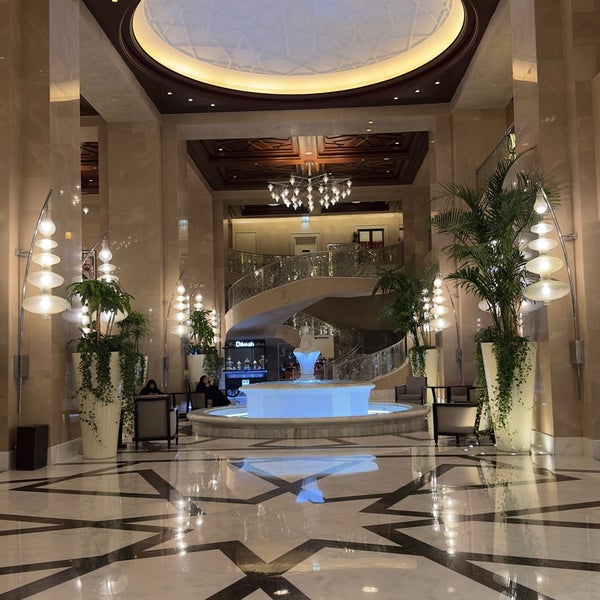 Снимок сделан в Hilton Suites Makkah пользователем R- Alessa 3/14/2024