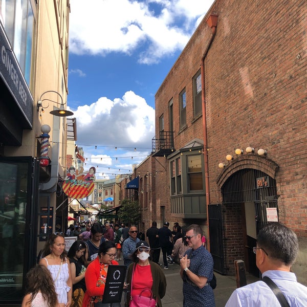 Post Alley - Pike Place - 5 tips from 1309 visitors