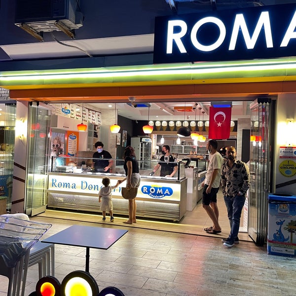 Photo taken at Roma Dondurma by Özgür A. on 6/4/2021