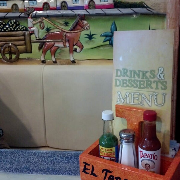 Снимок сделан в El Tapatio Mexican Restaurant пользователем Eric E. 7/7/2013