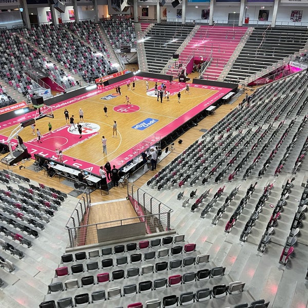 Telekom Dome Duisdorf Basketsring 1