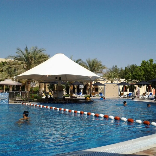 11/8/2013에 Ken P.님이 Mafraq Hotel Abu Dhabi에서 찍은 사진