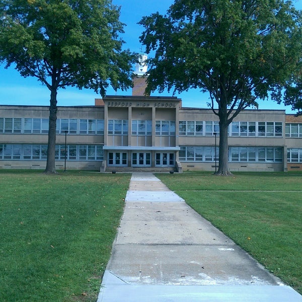 Bedford High School 481 Northfield Rd