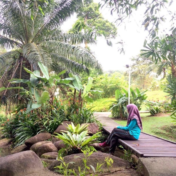 Photos At Taman Lembah Bukit Suk Shah Alam Lake