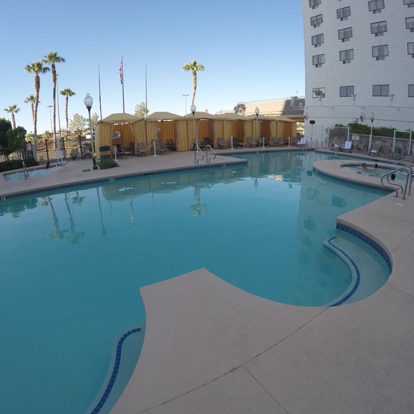 Beautiful pool weather this weekend! Make it a #troplife getaway - you deserve it!