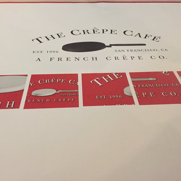 Foto tirada no(a) The Crêpe Café por Carolina B. em 7/31/2016