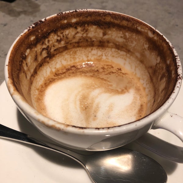 Photo taken at Acme Bar &amp; Coffee by San on 8/30/2018