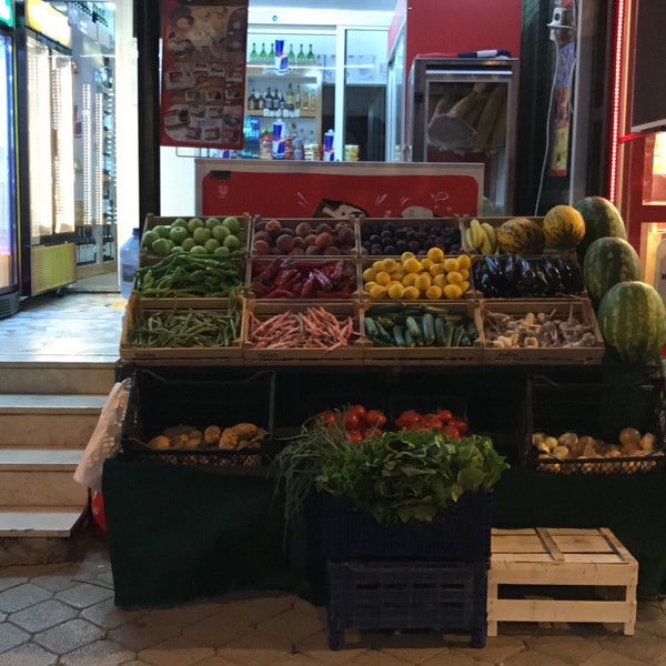 Эс маркет. Es market. Es маркет. Универсал маркет. Эс маркет.