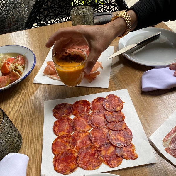 5/18/2022 tarihinde IrmaZandl Z.ziyaretçi tarafından Spanish Diner'de çekilen fotoğraf