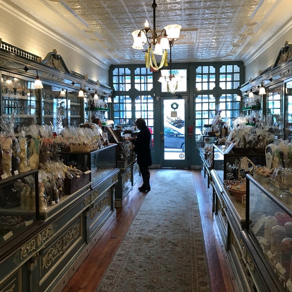 Stunning store filled with delicious chocolates and sweets. Very old school.