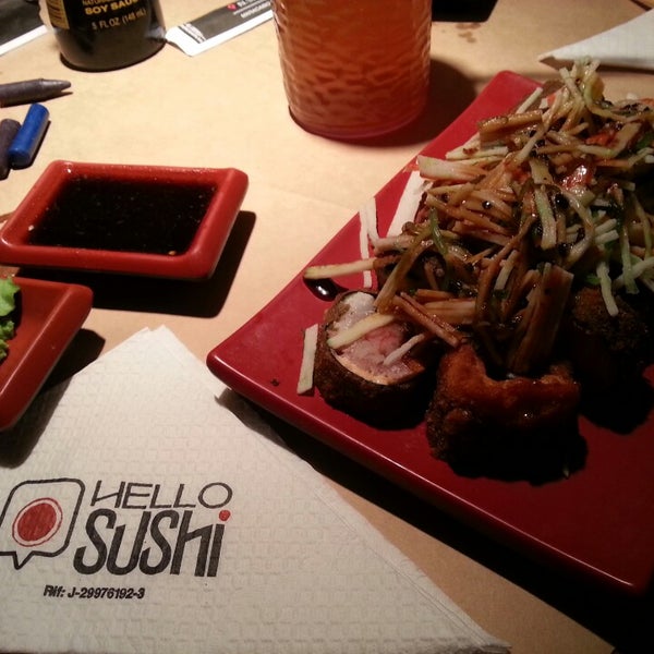 Photo taken at Hello Sushi by Jose Luis Q. on 4/20/2013