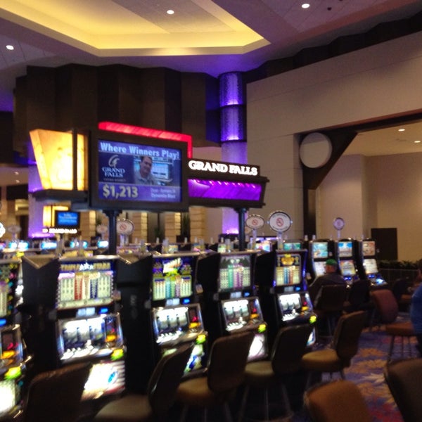 รูปภาพถ่ายที่ Grand Falls Casino โดย Mack R. เมื่อ 7/3/2013