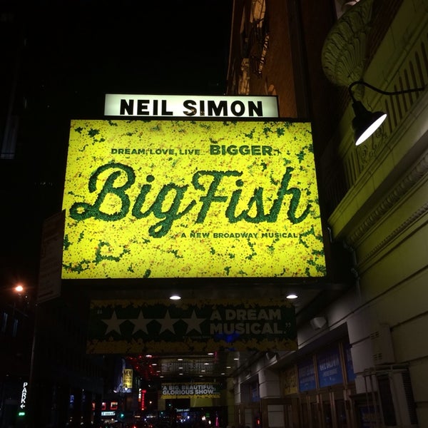 Foto tirada no(a) Big Fish on Broadway por Bobby I. em 11/17/2013