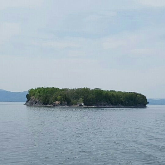 Остров маканруши. Остров 18. Island №18. Остров 18. Виргинские острова улицы.