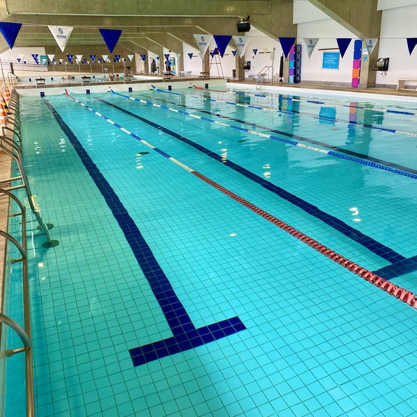 Swimming pool at Minas Tenis Clube, Belo Horizonte, Brazil Stock Photo -  Alamy