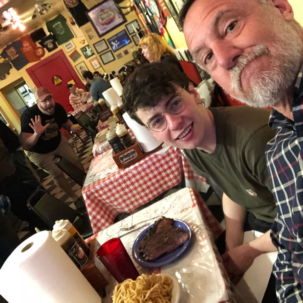 Photo taken at Memphis Minnie&#39;s BBQ by Frank R. on 4/15/2018
