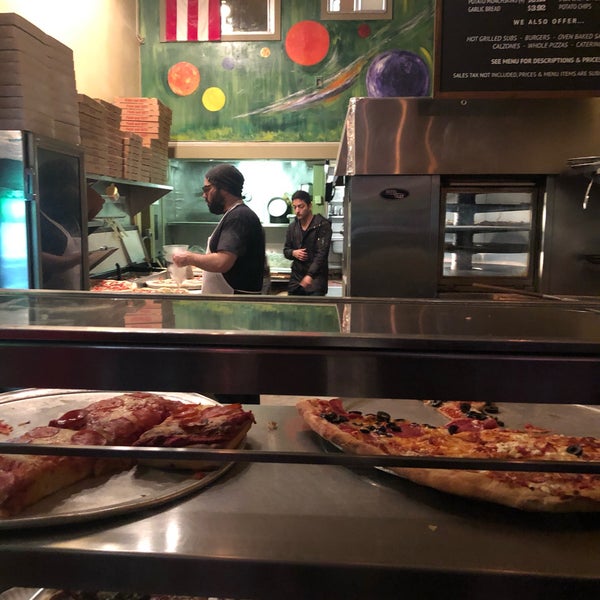 รูปภาพถ่ายที่ Marcello&#39;s Pizza โดย Frank R. เมื่อ 3/4/2019