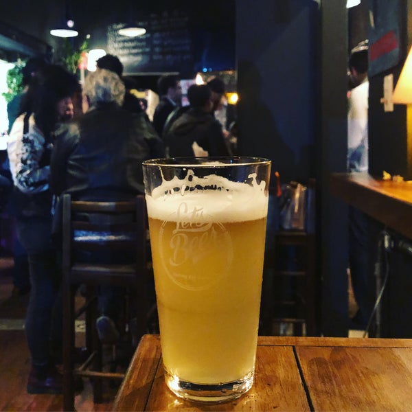 Photo taken at Let&#39;s Beer by Bruno Couto C. on 8/1/2018
