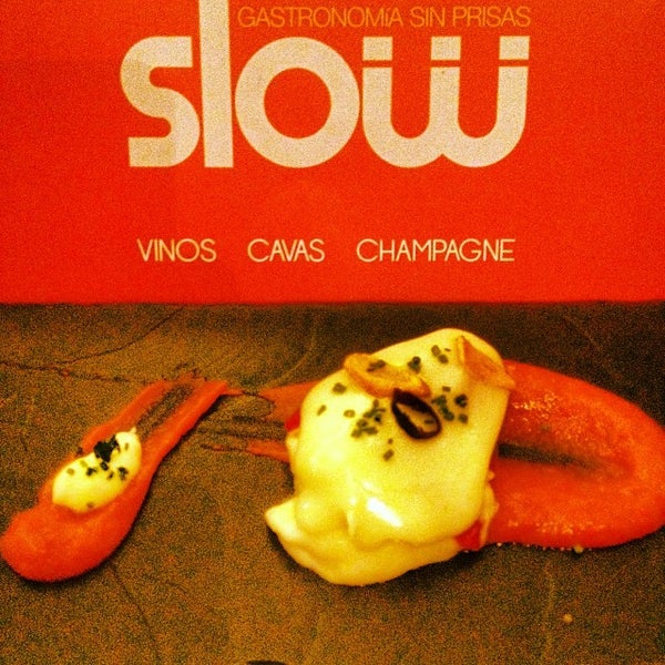 Photo taken at Slow Madrid restaurante by Ricardo M. on 10/30/2013