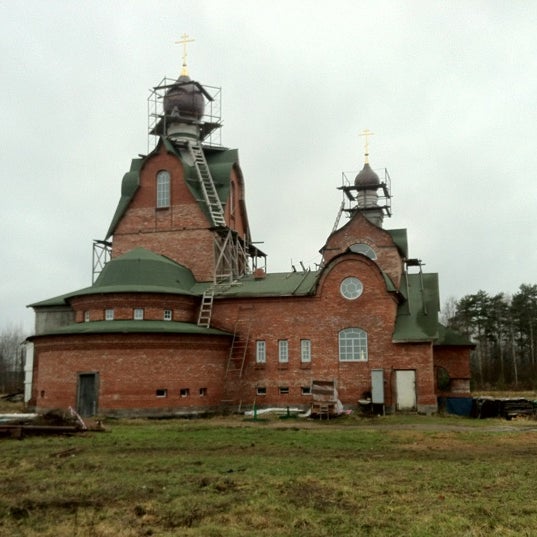 Церковь Живоначальной Троицы Карачев